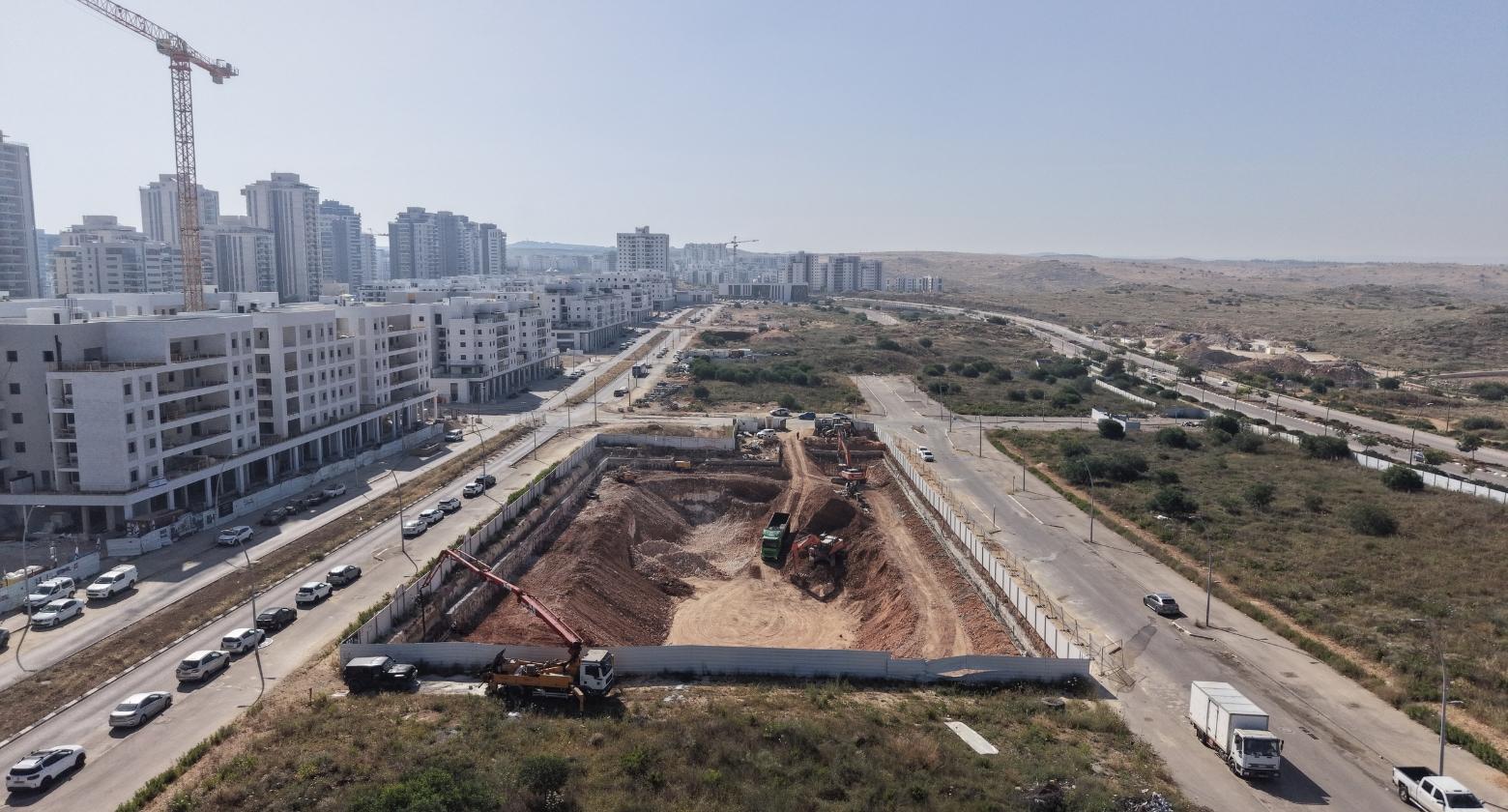 AYALA C, ראש העין