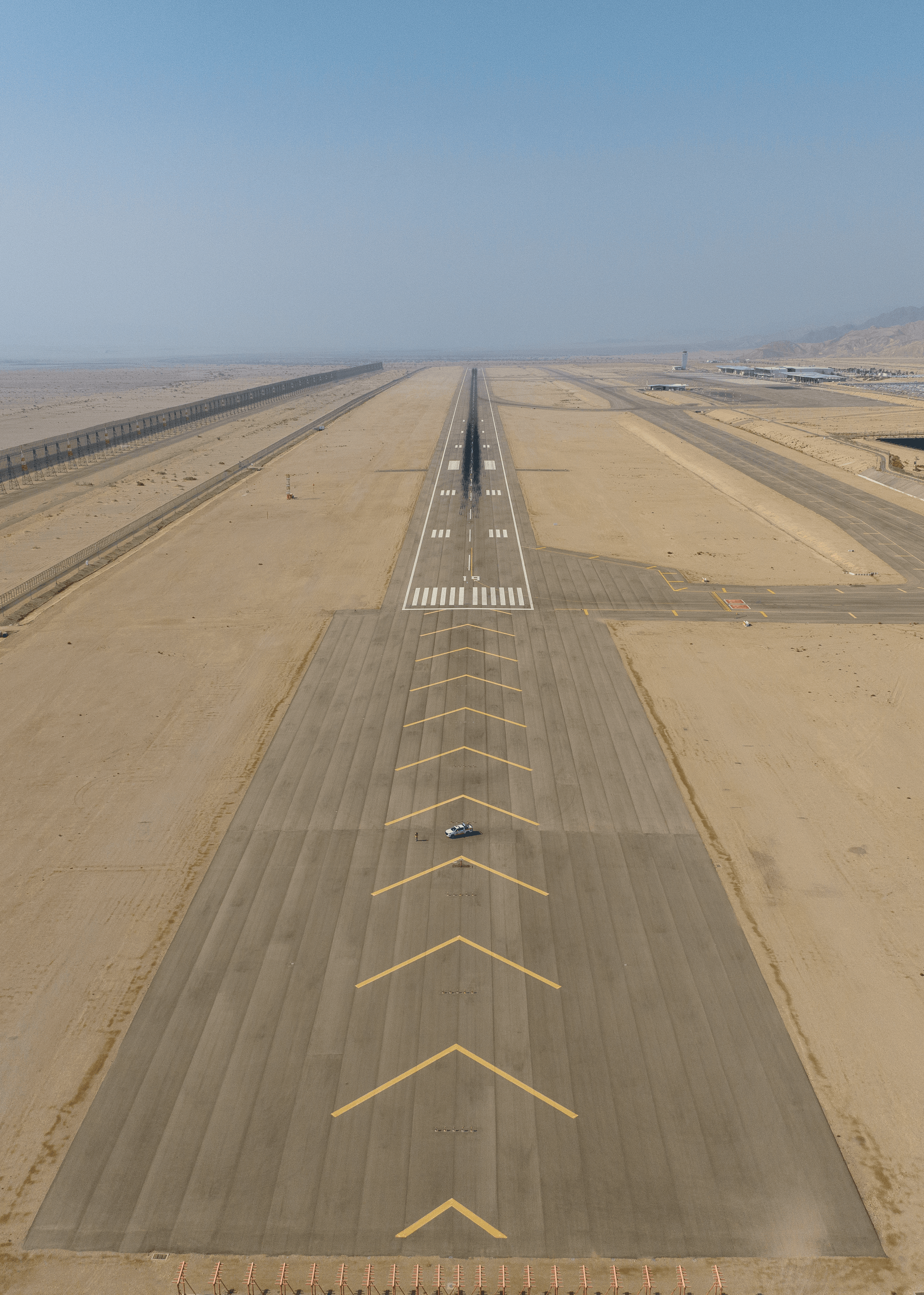מסלול המראה ונחיתה בנמל התעופה רמון Runway for Takeoff and Landing at Ramon Airport